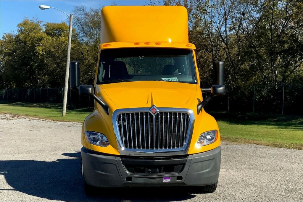 2019 INT LT625 6×4 Day Cab