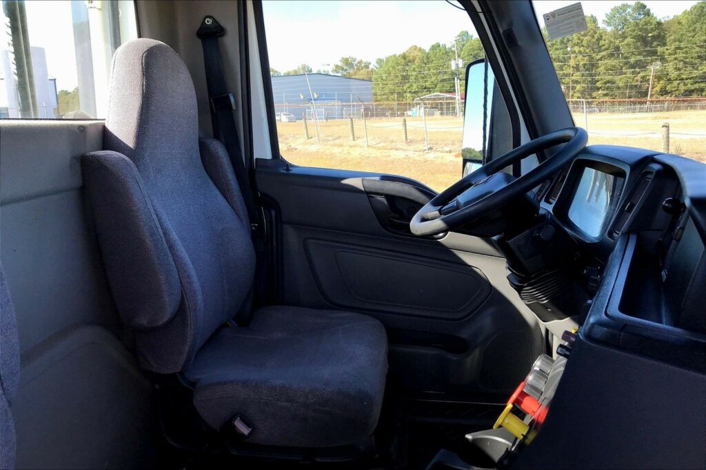 2021 CUM LT625 6×4 Day Cab