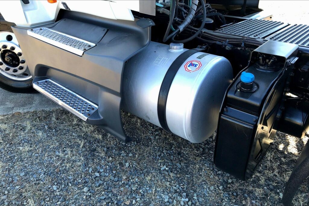 2021 CUM LT625 6×4 Day Cab