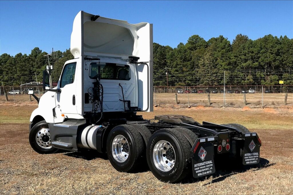 2021 CUM LT625 6×4 Day Cab