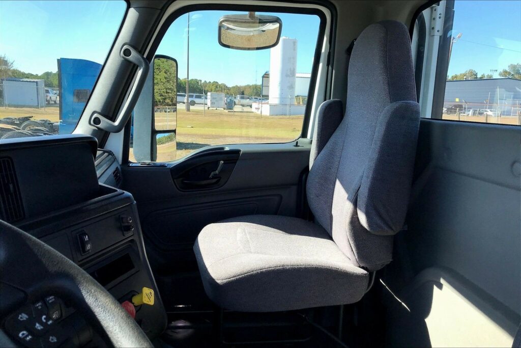 2021 CUM LT625 6×4 Day Cab