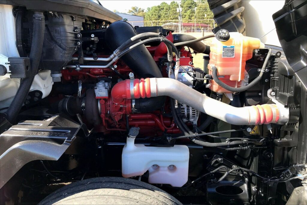 2021 CUM LT625 6×4 Day Cab