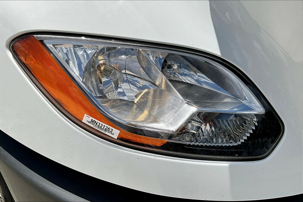 2021 CUM LT625 6×4 Sleeper