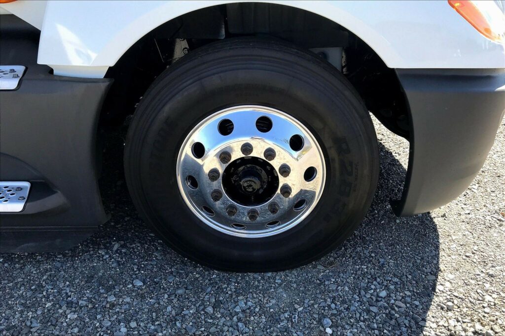 2021 CUM LT625 6×4 Day Cab