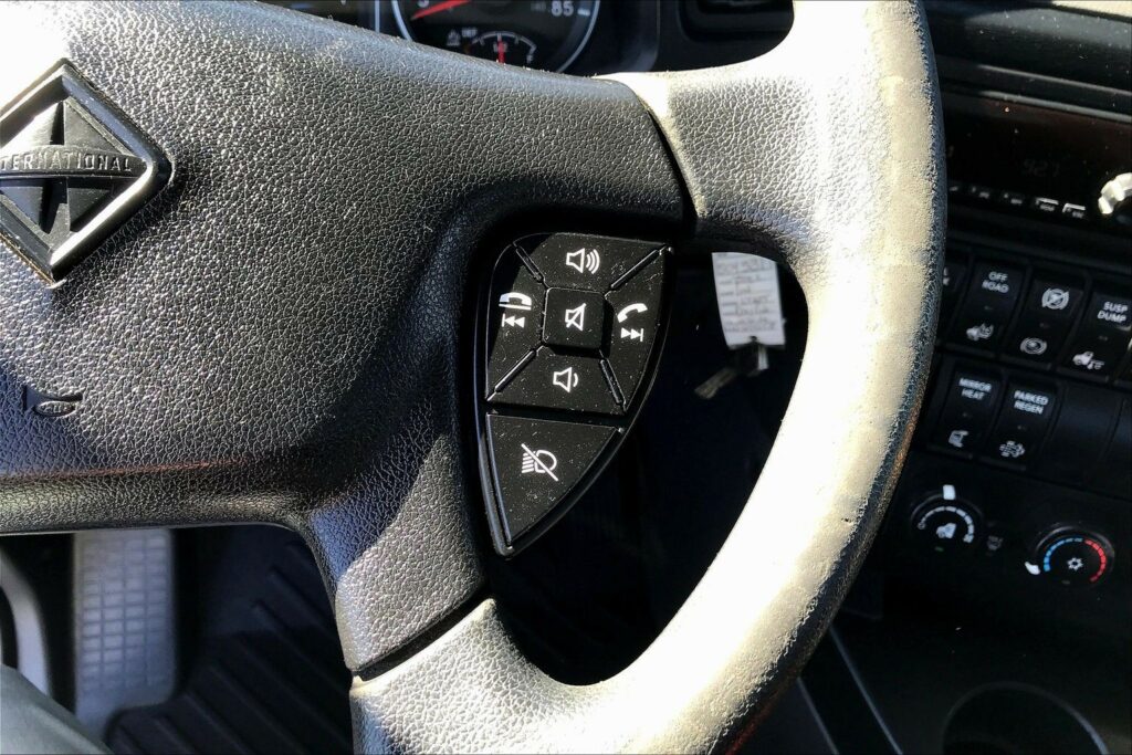 2021 CUM LT625 6×4 Day Cab