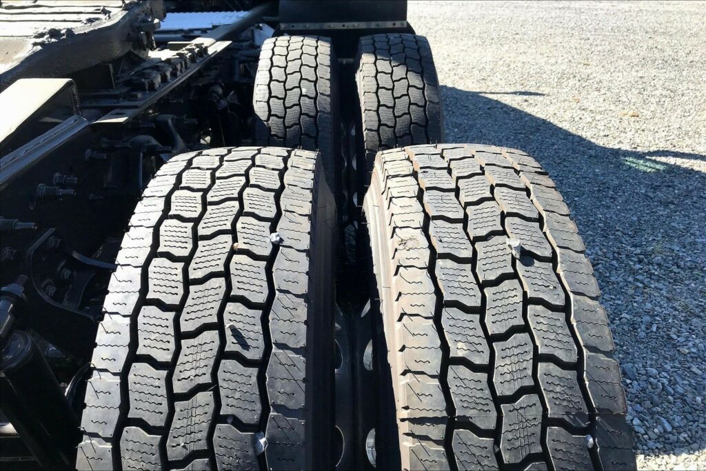 2021 CUM LT625 6×4 Day Cab