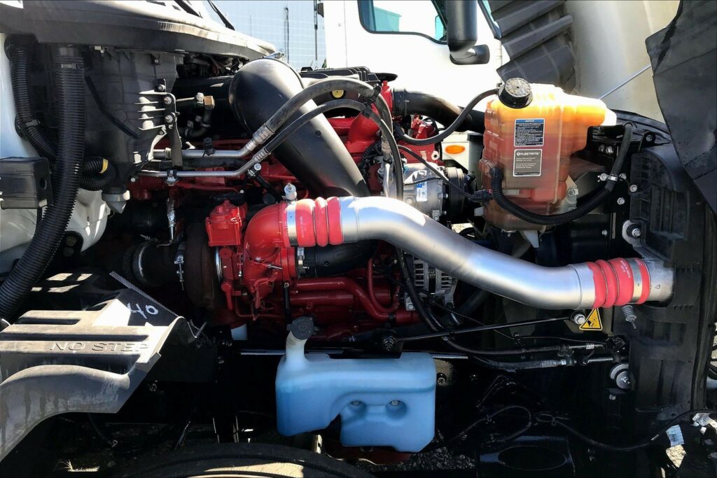 2021 CUM LT625 6×4 Day Cab