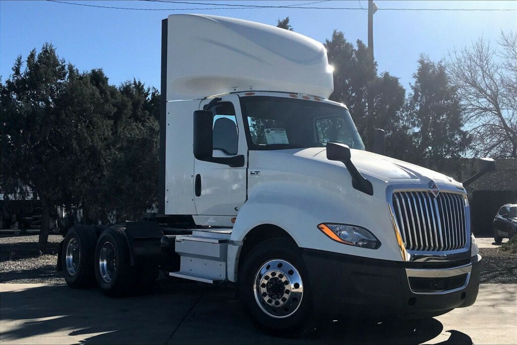 2020 CUM LT625 6×4 Day Cab