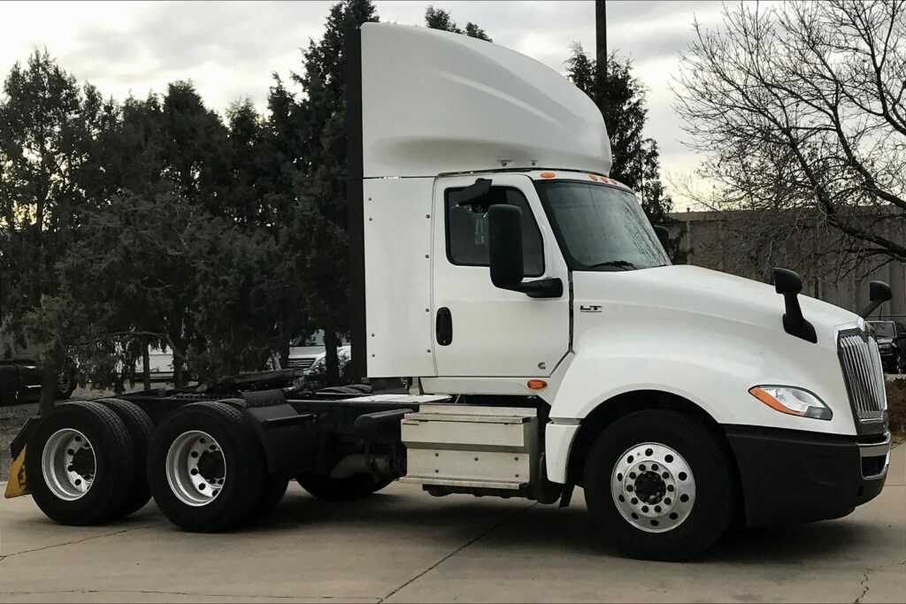 2020 CUM LT625 6×4 Day Cab