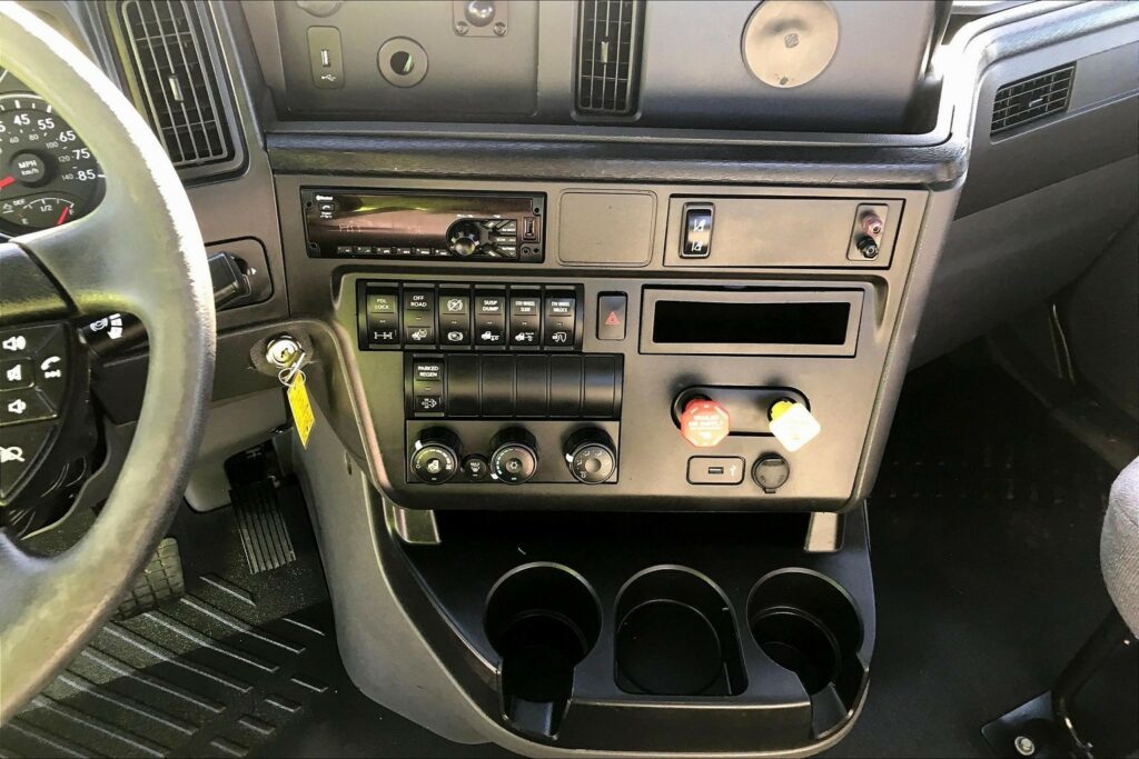 2020 CUM LT625 6×4 Day Cab