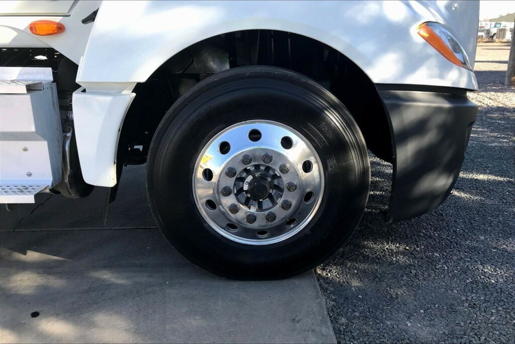 2020 CUM LT625 6×4 Day Cab