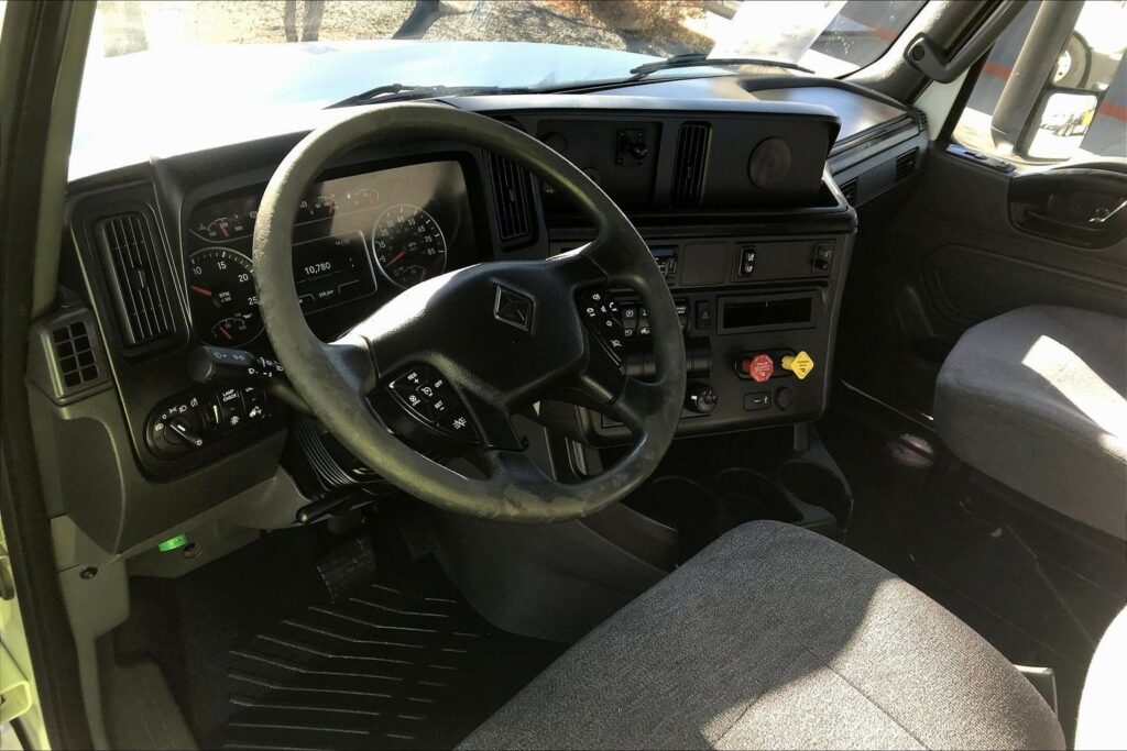 2020 CUM LT625 6×4 Day Cab