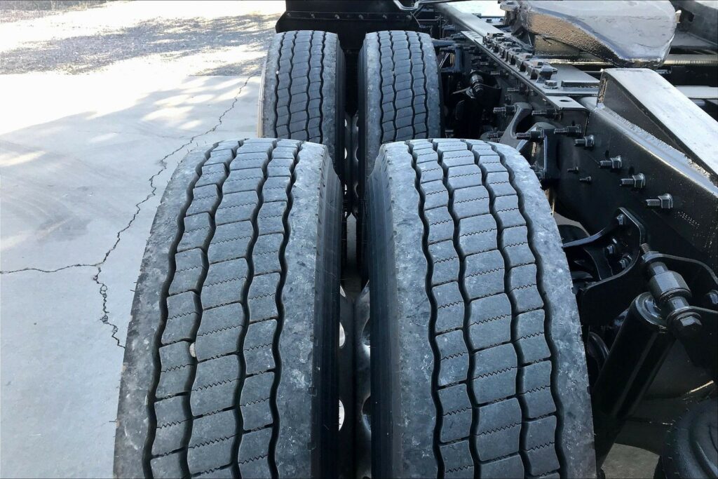 2020 CUM LT625 6×4 Day Cab