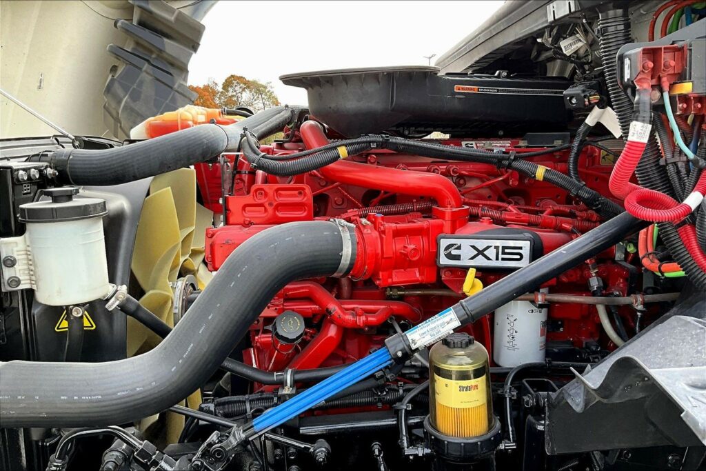 2021 CUM LT625 6×4 Day Cab