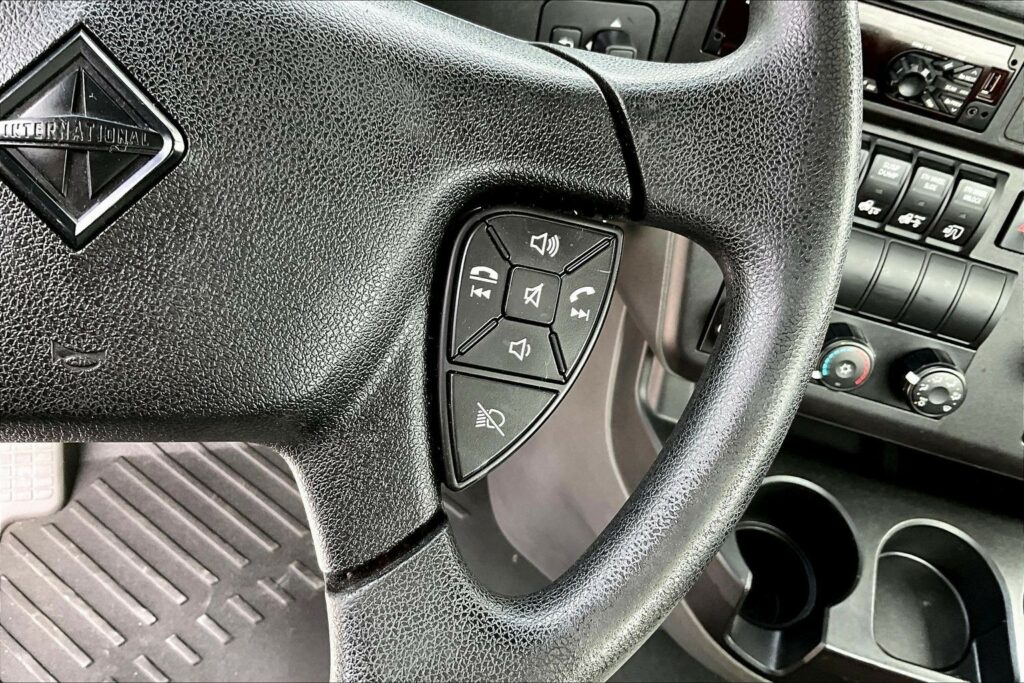 2021 CUM LT625 6×4 Day Cab