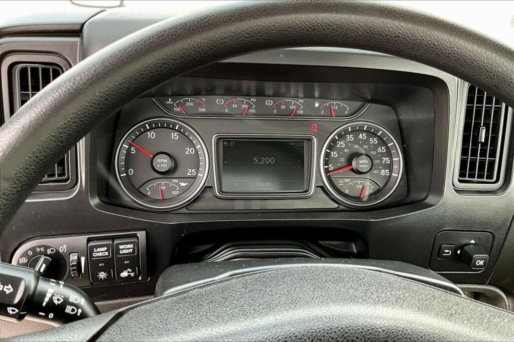 2021 CUM LT625 6×4 Day Cab