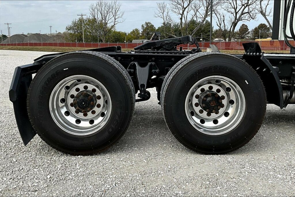 2021 CUM LT625 6×4 Day Cab