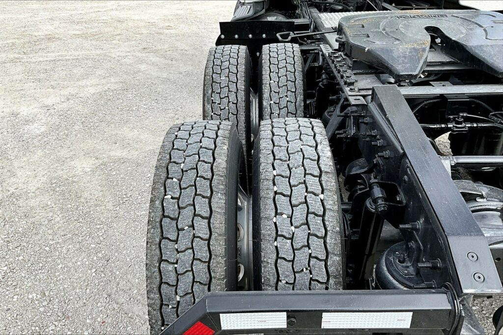 2021 CUM LT625 6×4 Day Cab