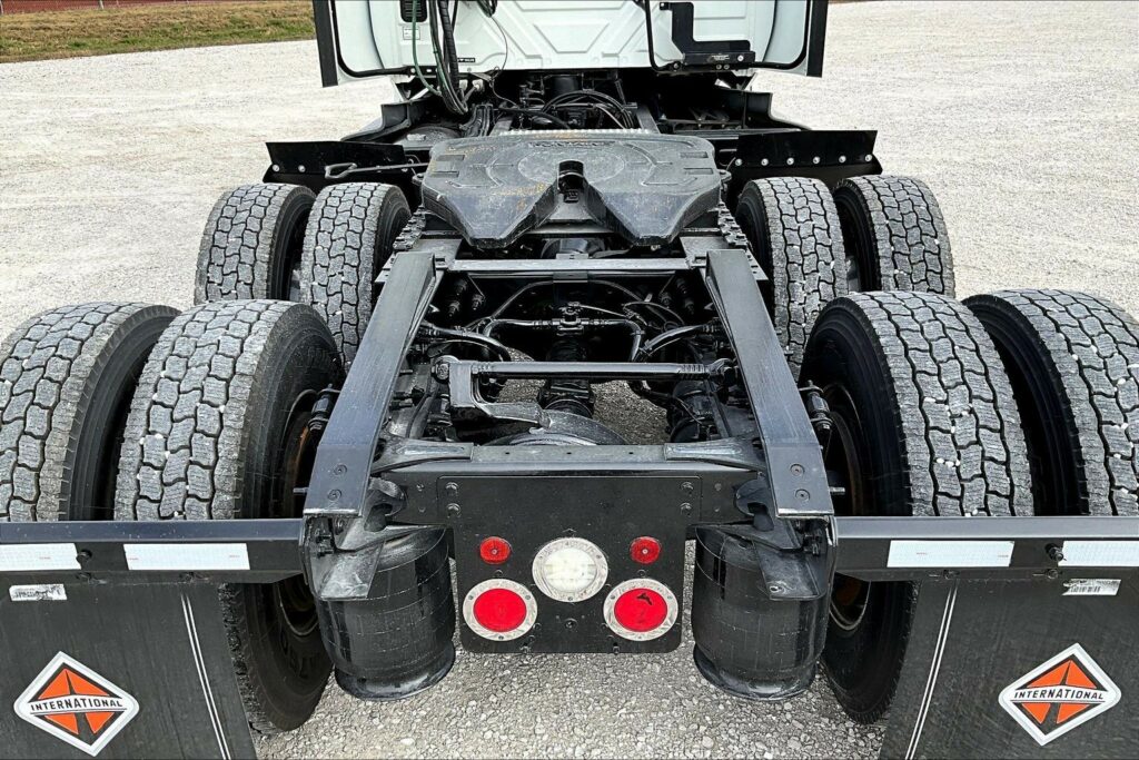 2021 CUM LT625 6×4 Day Cab