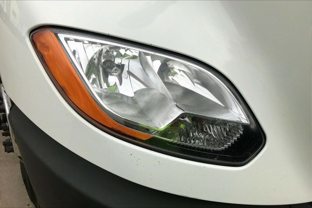 2021 CUM LT625 6×4 Sleeper