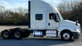 2022 CUM LT625 6×4 Sleeper