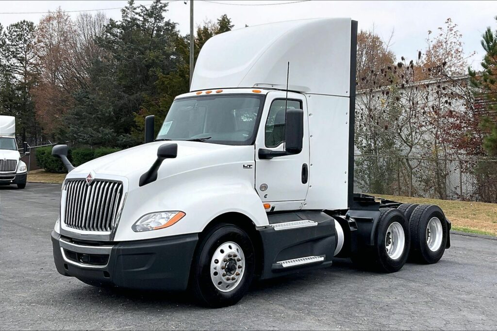 2021 CUM LT625 6×4 Day Cab