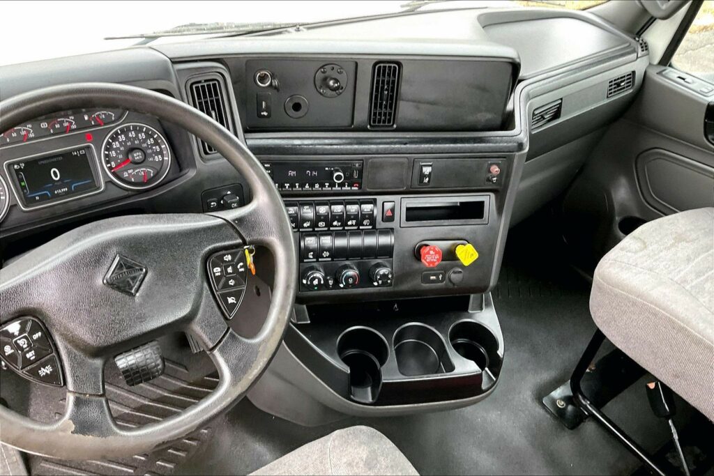 2021 CUM LT625 6×4 Day Cab