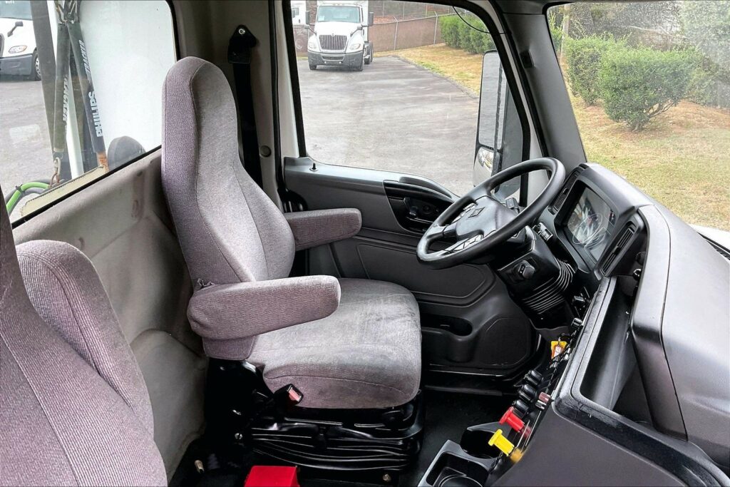 2021 CUM LT625 6×4 Day Cab