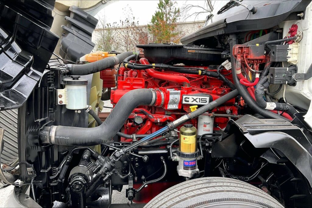 2021 CUM LT625 6×4 Day Cab