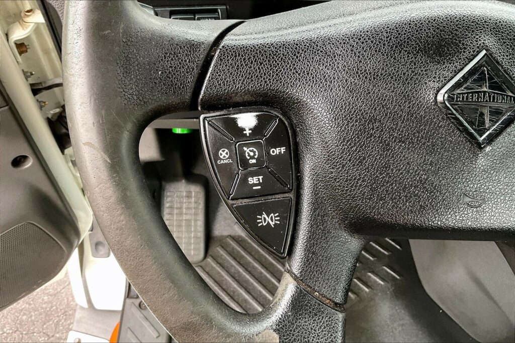 2021 CUM LT625 6×4 Day Cab