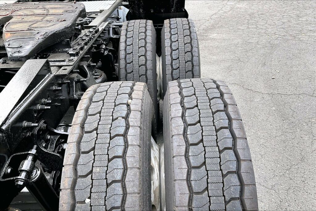 2021 CUM LT625 6×4 Day Cab