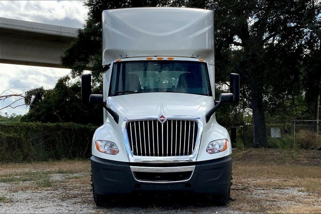 2021 CUM LT625 6×4 Day Cab