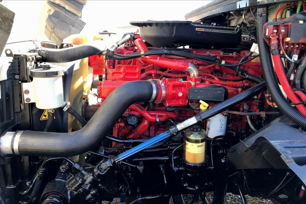 2020 CUM LT625 6×4 Day Cab