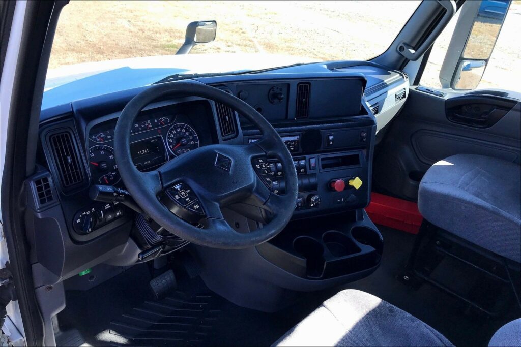 2020 CUM LT625 6×4 Day Cab