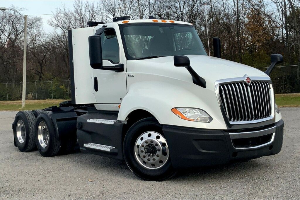 2021 CUM LT625 6×4 Day Cab