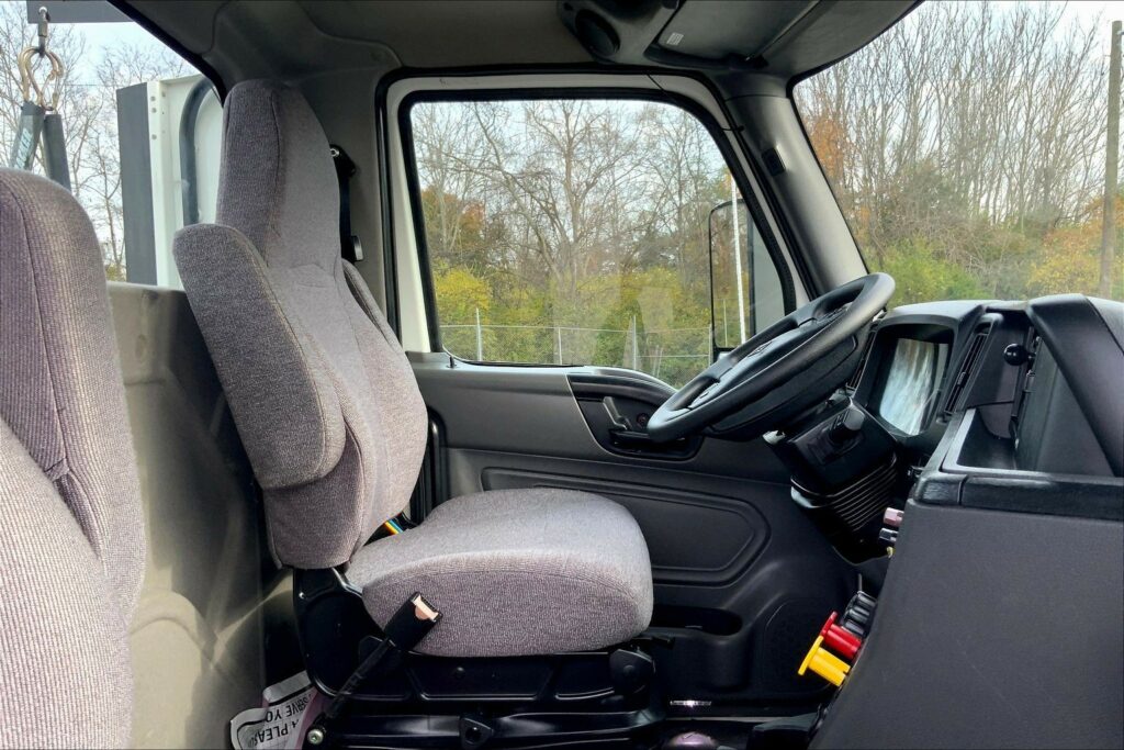 2021 CUM LT625 6×4 Day Cab