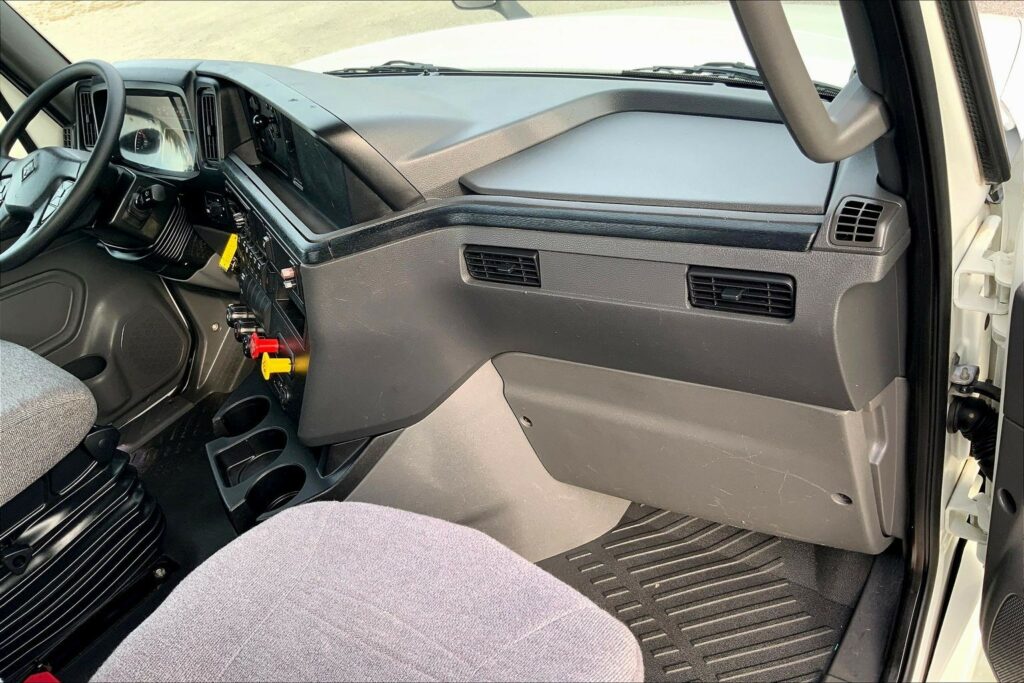 2021 CUM LT625 6×4 Day Cab