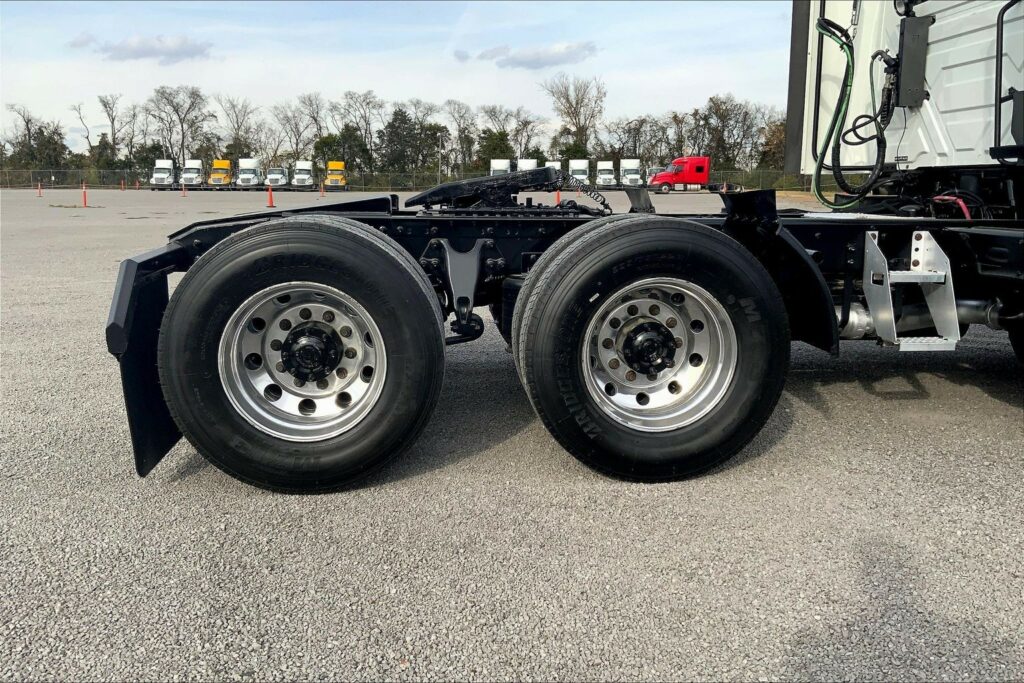 2021 CUM LT625 6×4 Day Cab