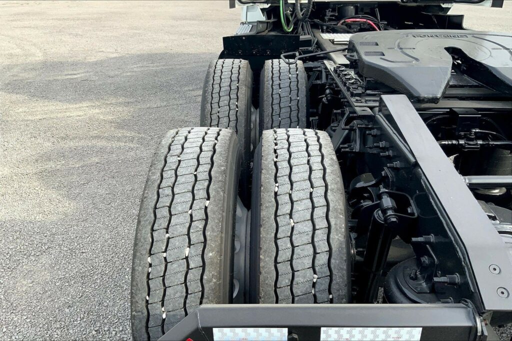 2021 CUM LT625 6×4 Day Cab