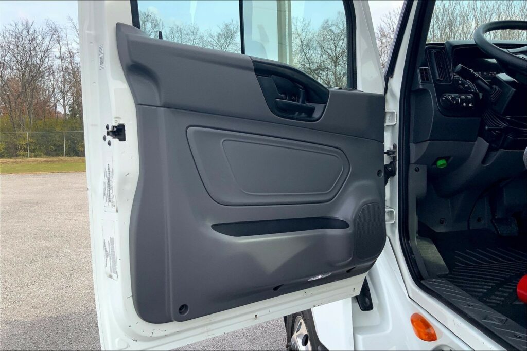 2021 CUM LT625 6×4 Day Cab