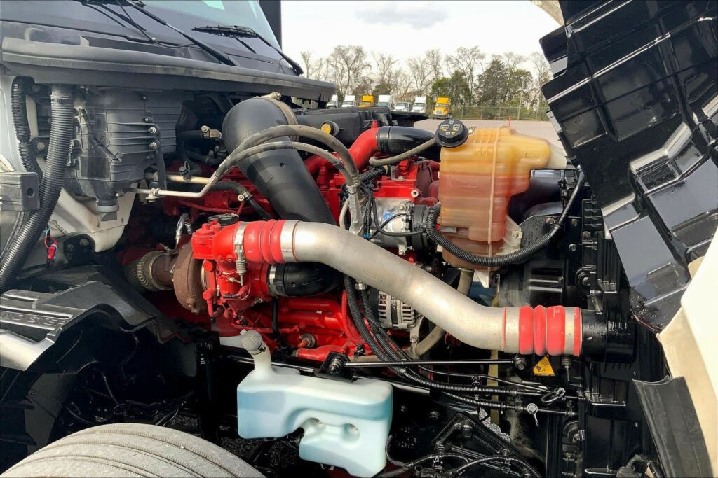 2021 CUM LT625 6×4 Day Cab