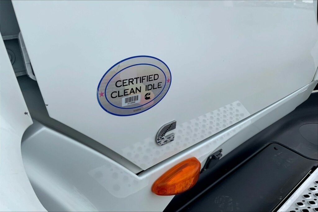 2021 CUM LT625 6×4 Day Cab