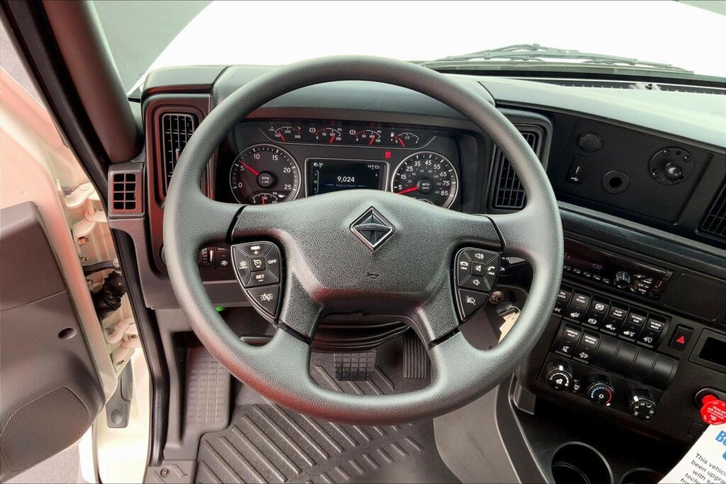 2021 CUM LT625 6×4 Day Cab