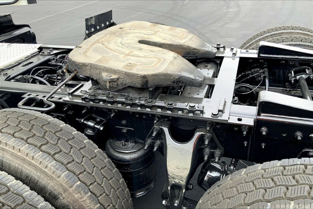 2021 CUM LT625 6×4 Day Cab