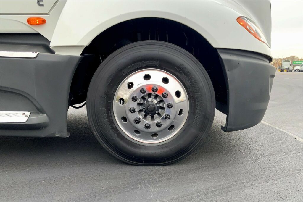 2021 CUM LT625 6×4 Day Cab