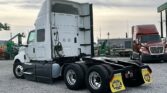 2022 CUM LT625 6×4 Sleeper