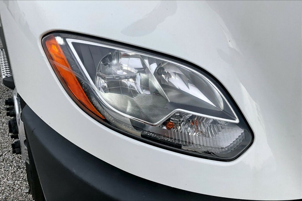 2022 CUM LT625 6×4 Sleeper