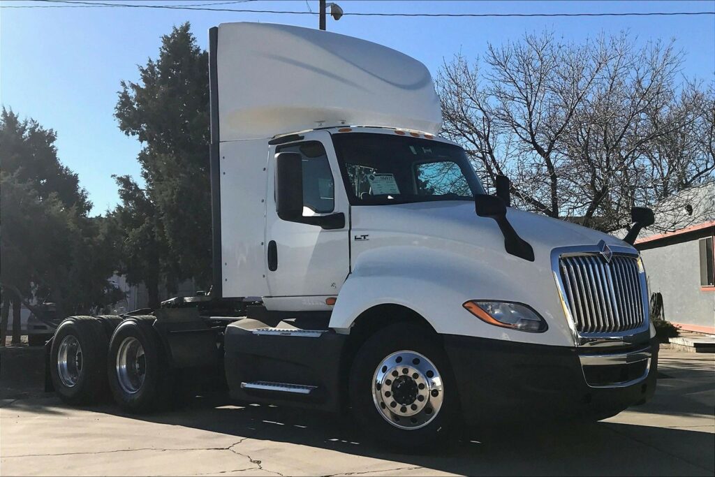 2021 CUM LT625 6×4 Day Cab