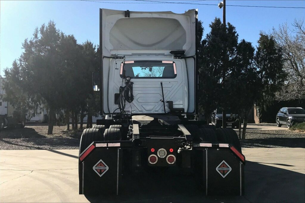 2021 CUM LT625 6×4 Day Cab