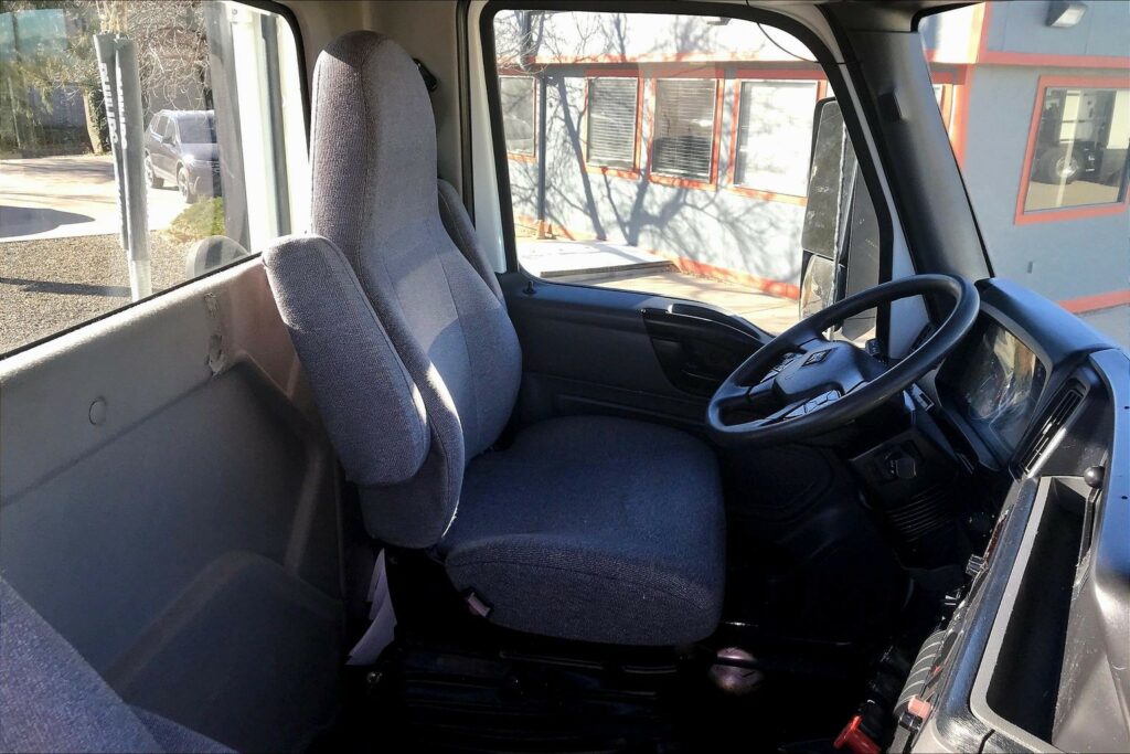 2021 CUM LT625 6×4 Day Cab